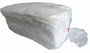 Ręcznik z włókniny, płaty 50 x 70 cm, gramatura 50 g/m2, opakowanie 100 sztuk - DRUGI GATUNEK